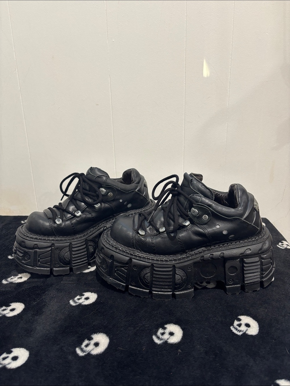 NEW ROCK PLATFORM SHOES - Picture 2 of 5